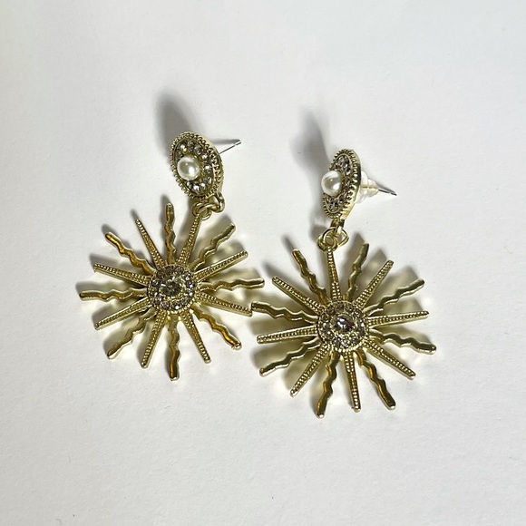 Pearl and Rhinestone Sun Charm Earrings - Picture 6 of 9